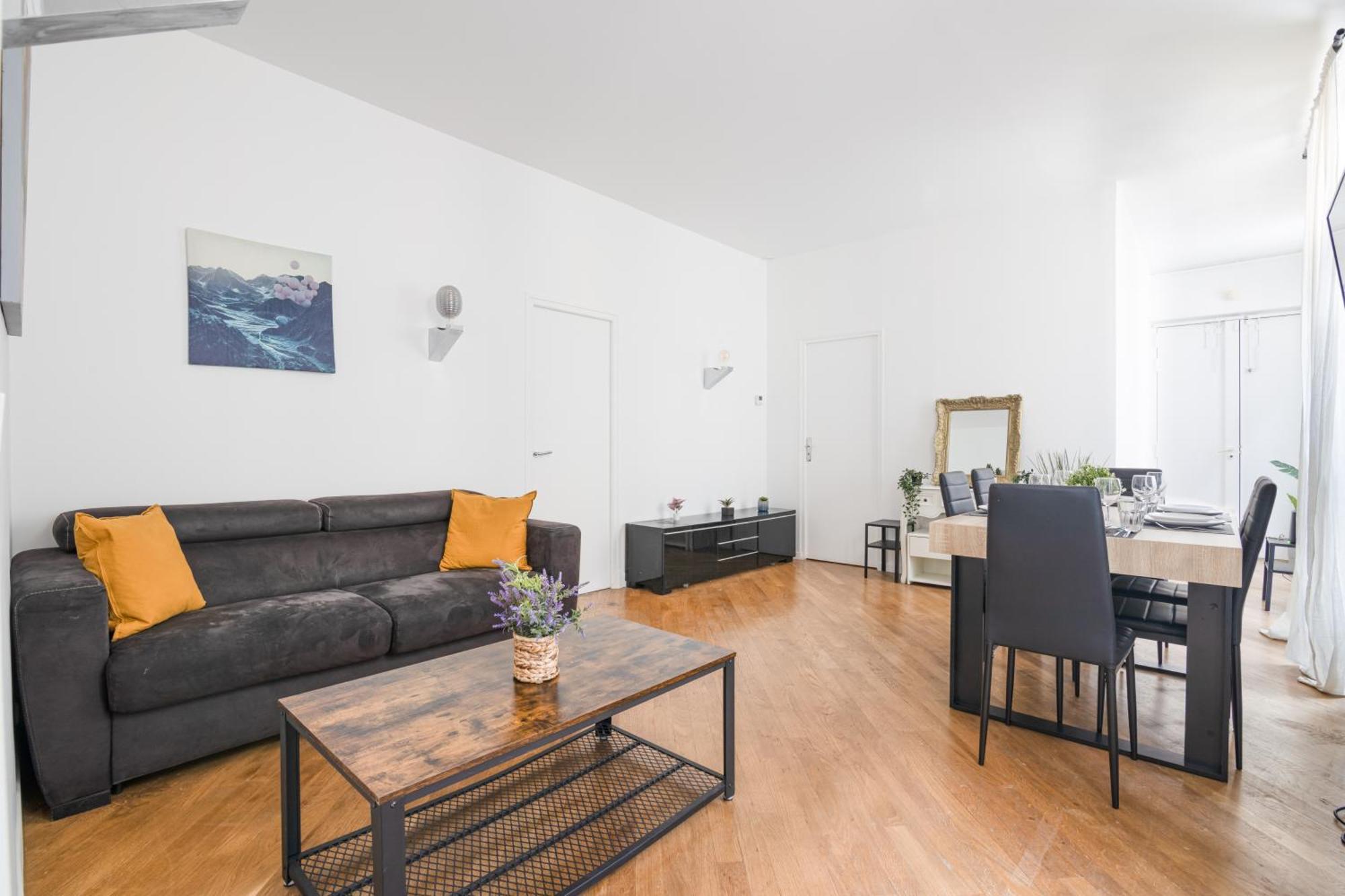 Appartement 2 Bedroom Quartier Champs Elysees 3 Free Netflix Parijs
